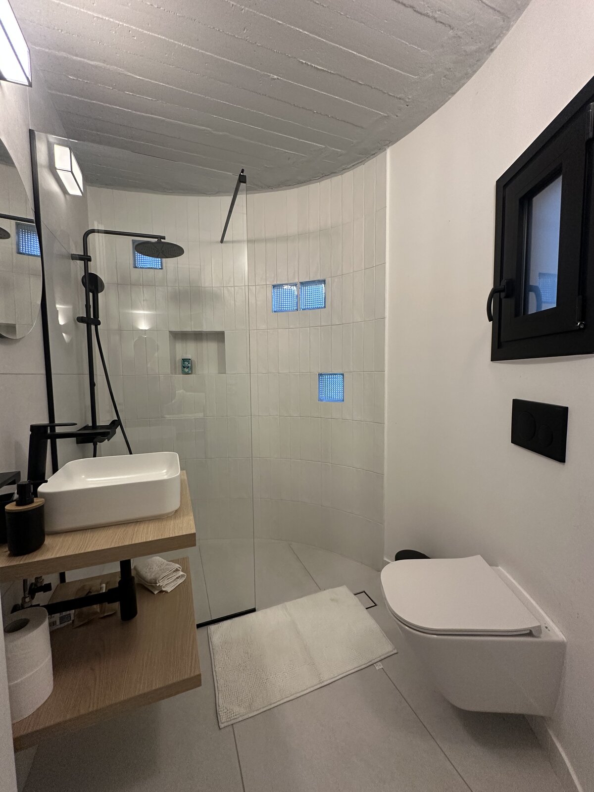 Guest house bathroom